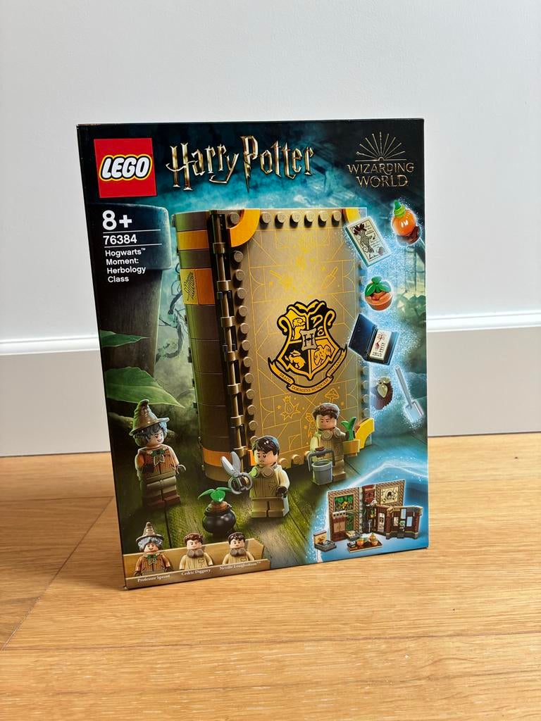 LEGO 76384 Hogwarts Moment: Herbology Class (SEALED), Ongeopend/sealed, Lego, Ophalen of Verzenden, Complete set