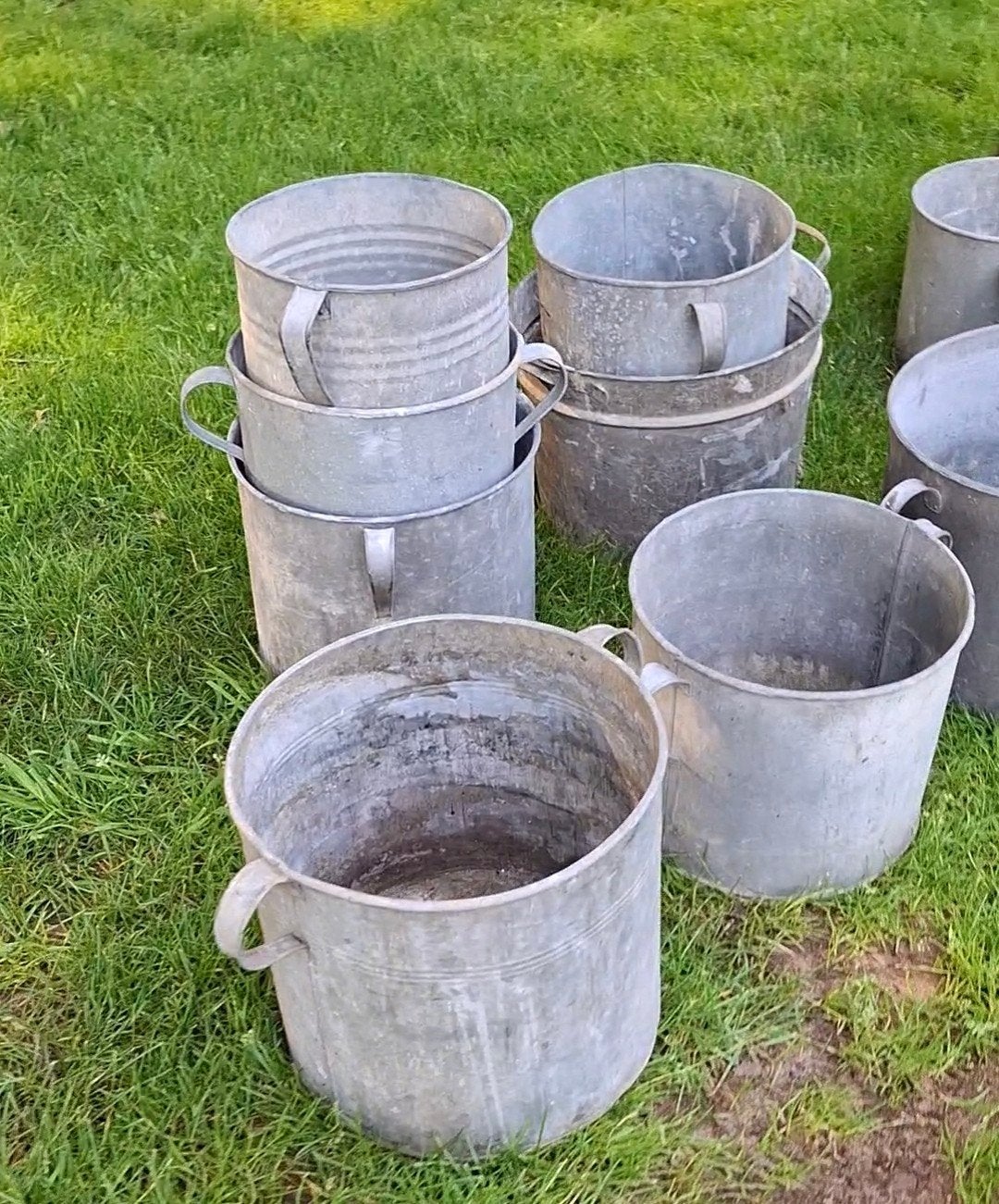 Oude zinken emmer, Tuin en Terras, Bloembakken en Plantenbakken, Kunststof, Minder dan 30 cm, T, Rond