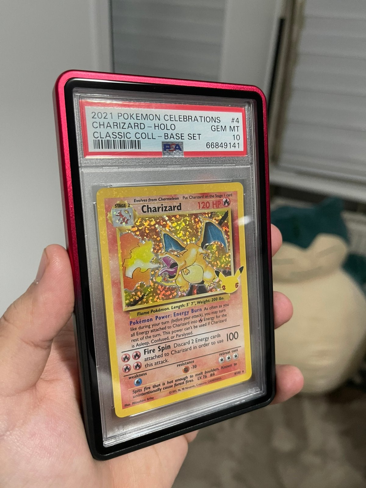 PSA 10 Charizard Holo #4 - Celebrations - Pokémon, Ophalen of Verzenden, Zo goed als nieuw