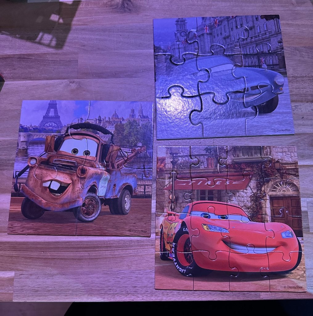 Cars Puzzels + Domino, Kinderen en Baby's, Speelgoed | Kinderpuzzels, Ophalen, 10 tot 50 stukjes, Gebruikt, 4 tot 6 jaar