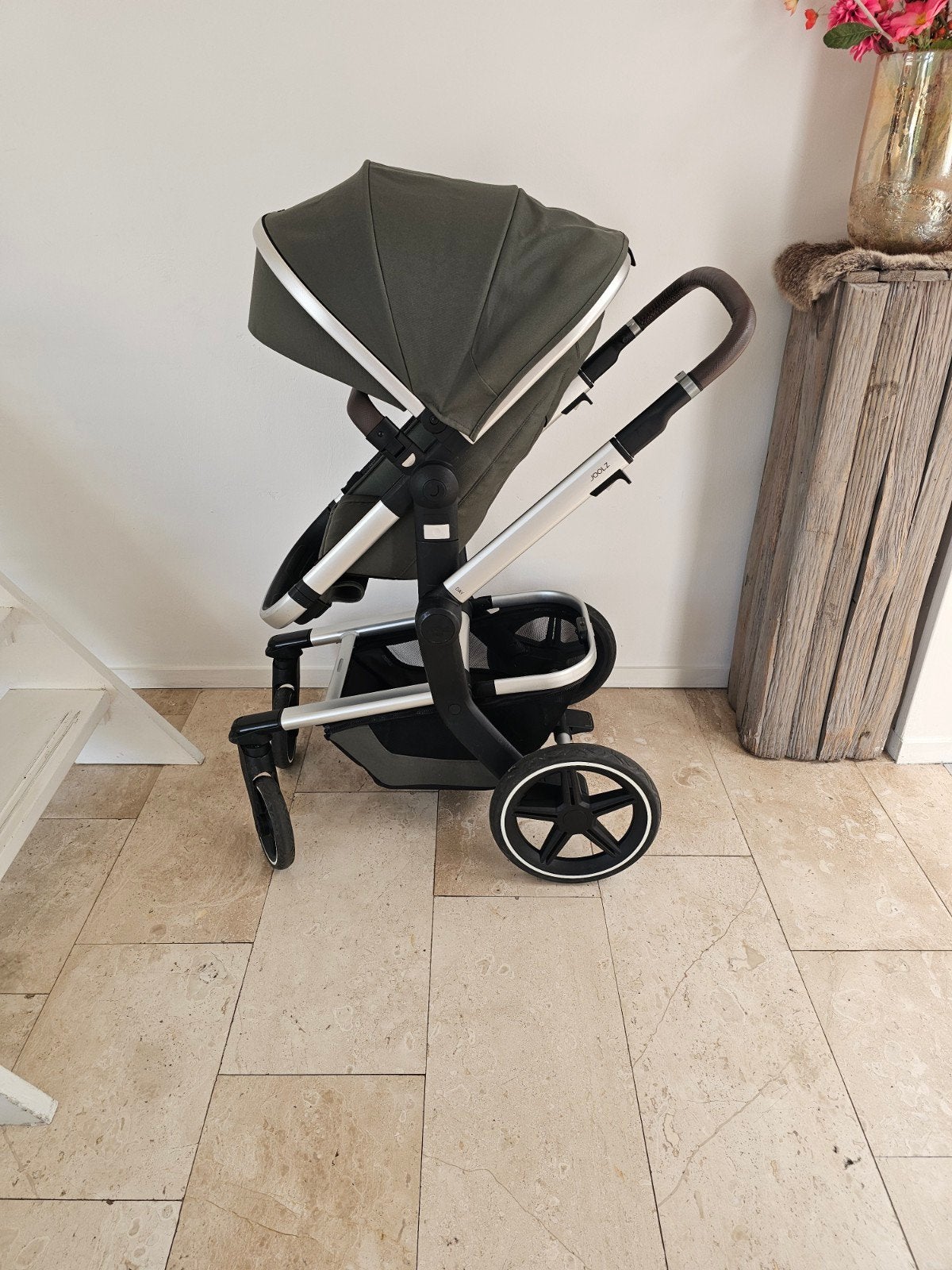 Joolz kinderwagen day+ groen en draaibare isofix en maxicosi, Ophalen, Zo goed als nieuw, Overige merken, Verstelbare duwstang