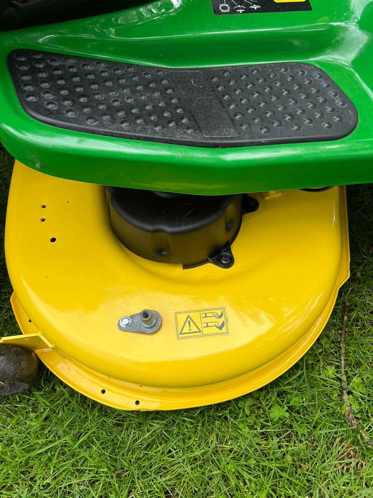IZGS: John Deere X110 zitmaaier 18,5pk hydrostaat 218u, Tuin en Terras, Elektrische starter, X110, Info@johndeere.com, Ophalen of Verzenden