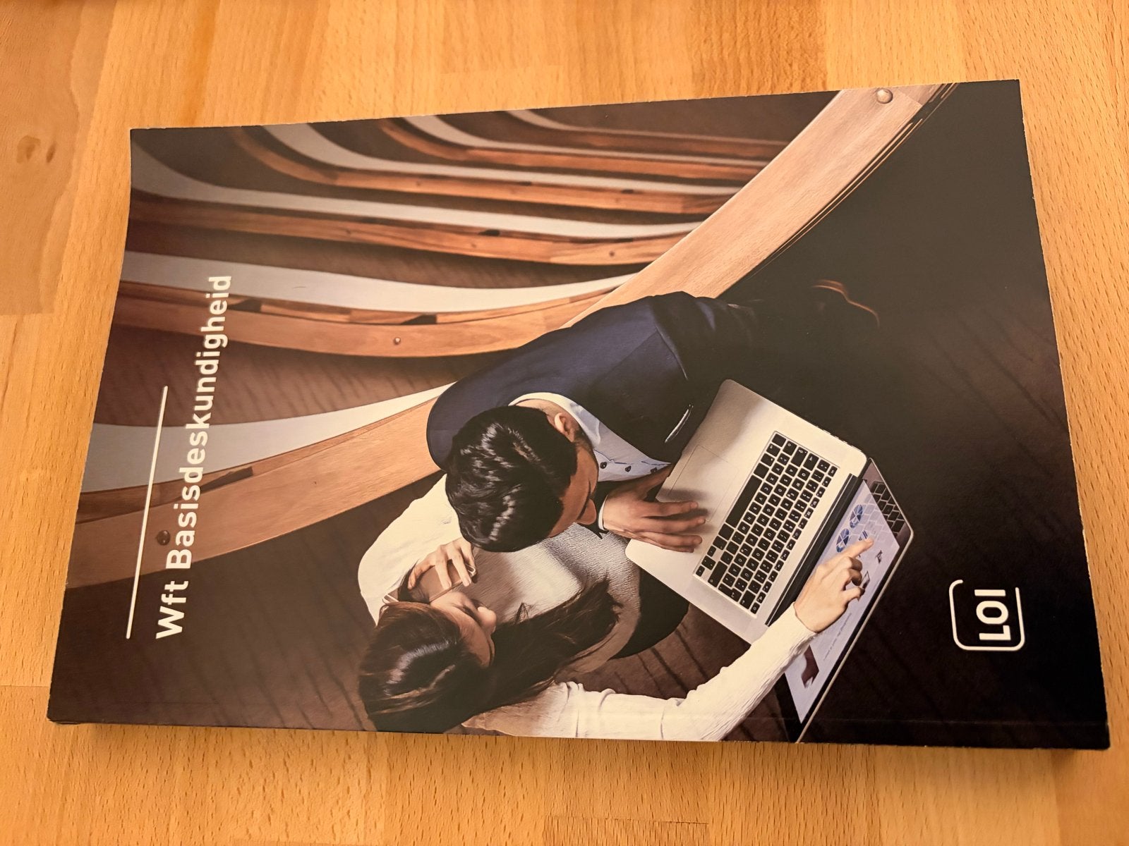 Wft Basisdeskundigheid - LOI Studieboek, Ophalen of Verzenden, Gamma, Zo goed als nieuw, MBO