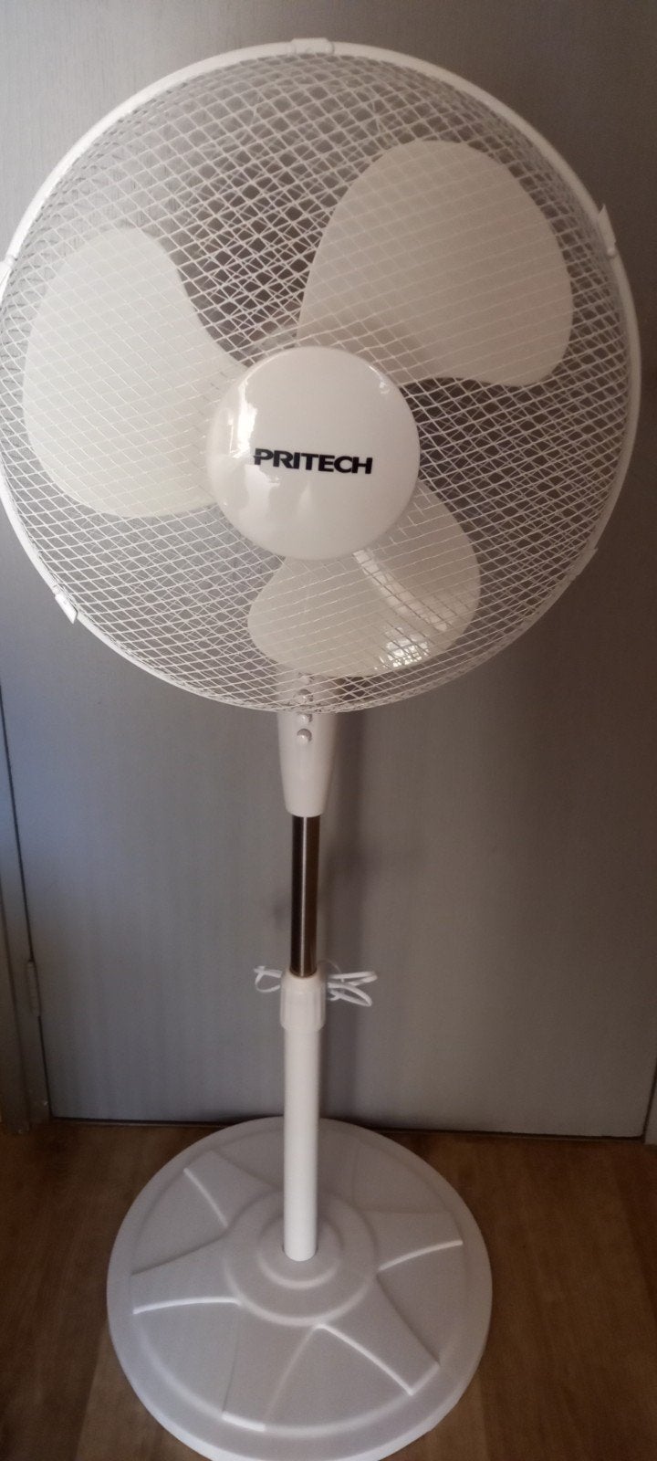 Nieuwe Ventilator 50W 16 inch op stabiele voet en statief, Witgoed en Apparatuur, Ophalen, Nieuw