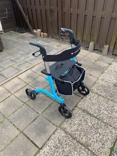 te koop rollator, Ophalen, Zo goed als nieuw