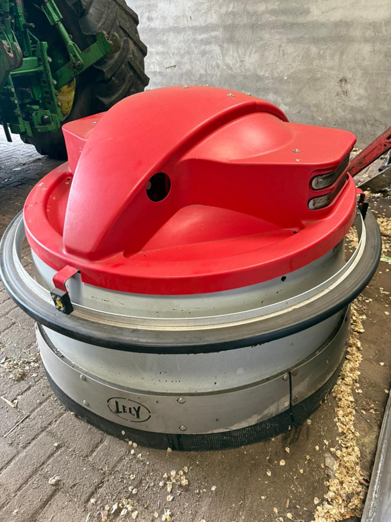 Lely juno 150 voeraanschuifrobot, Zakelijke goederen, Agrarisch | Werktuigen, Ophalen, Veehouderij, Stalinrichting