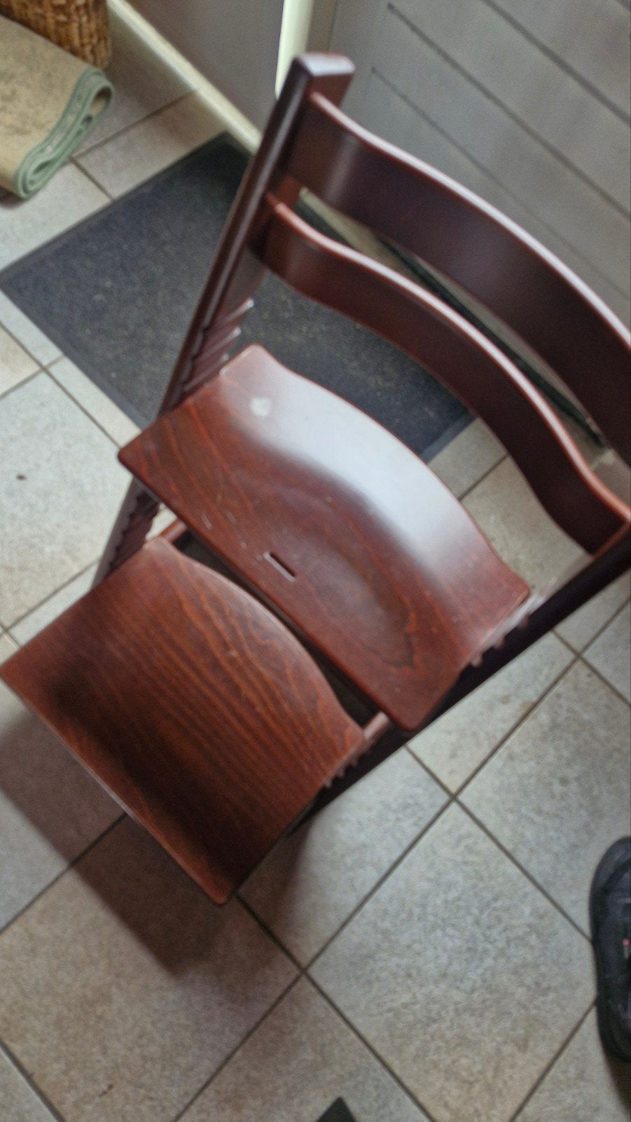 Stokke Tripp Trapp meegroeistoel - Donkerbruin, Kinderen en Baby's, Kinderstoelen, Ophalen, Gebruikt, Meegroeistoel, Aanschuifbaar