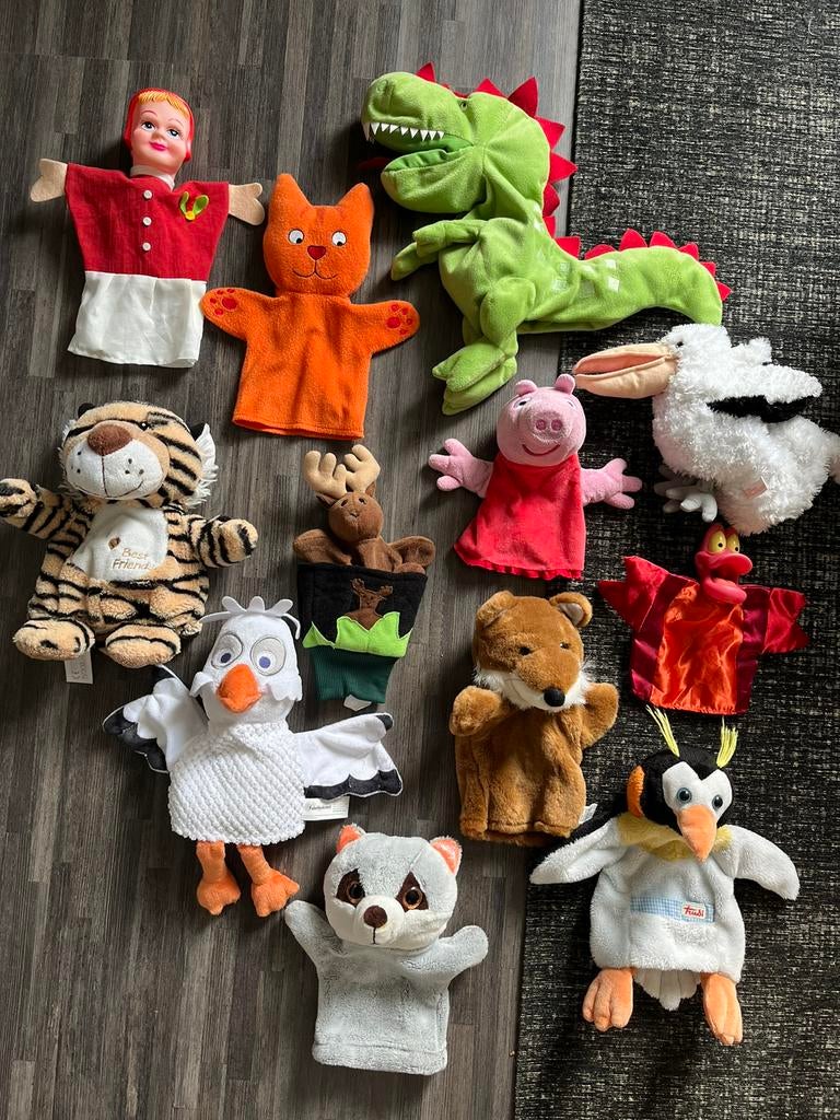 Gave set handpoppen poppenkastpoppen marionetten, Ophalen of Verzenden, Zo goed als nieuw, Overige typen