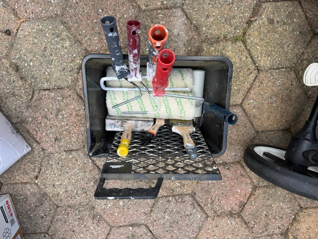 Verspullen behang afhalen cementsluier, Ophalen, Minder dan 10 m²