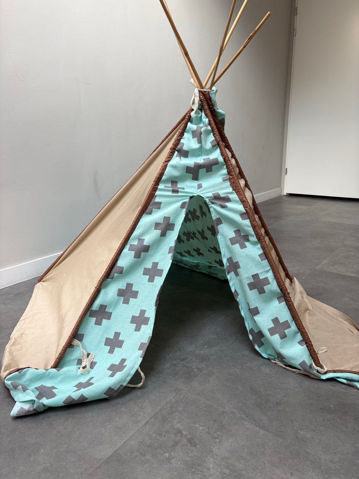 Leuk stoffen speeltentje voor kinderen - Tipi, Ophalen, Gebruikt, Overige materialen