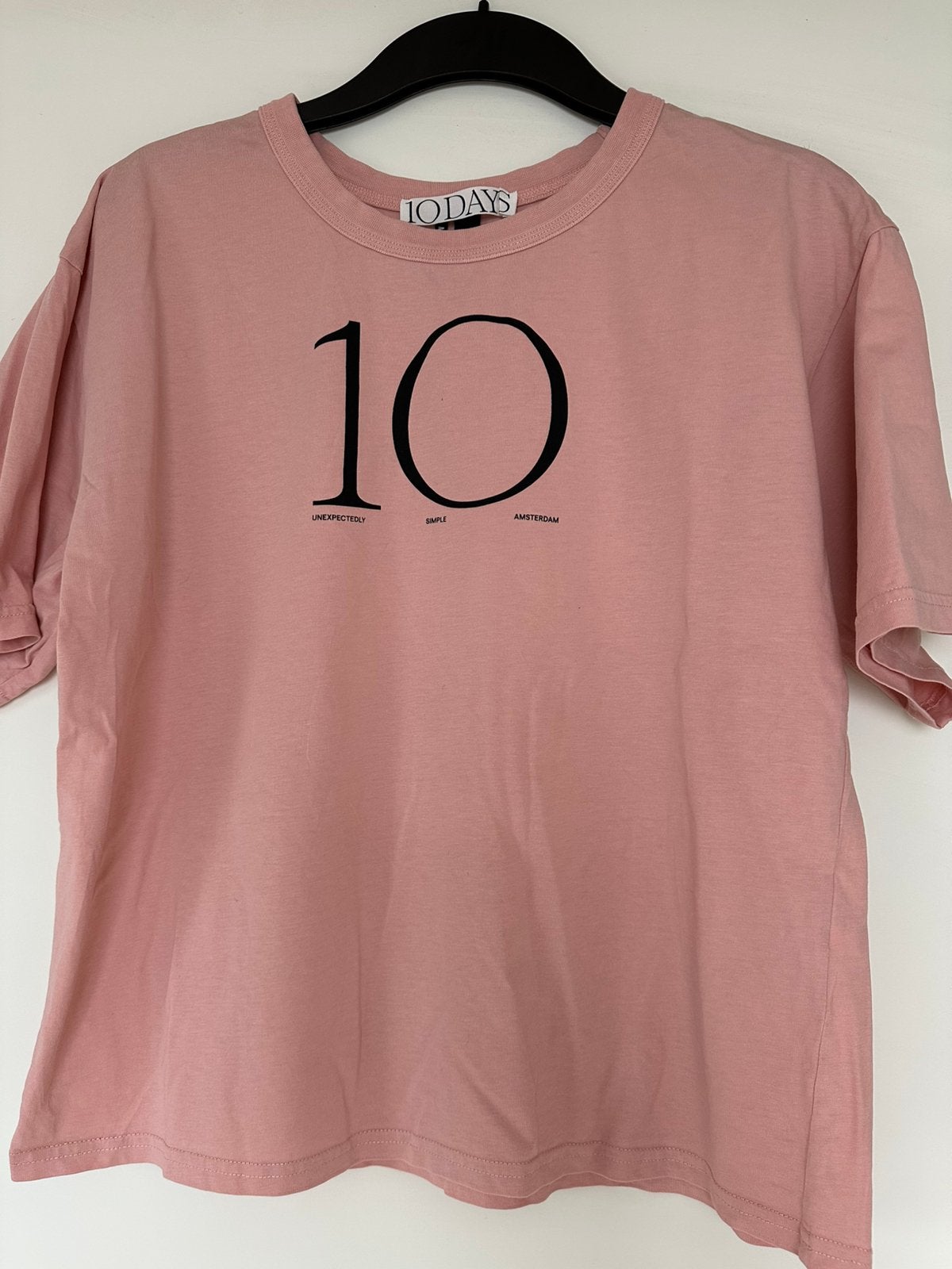 Leuk 10 days t shirt, Ophalen of Verzenden, Zo goed als nieuw, Roze, Korte mouw