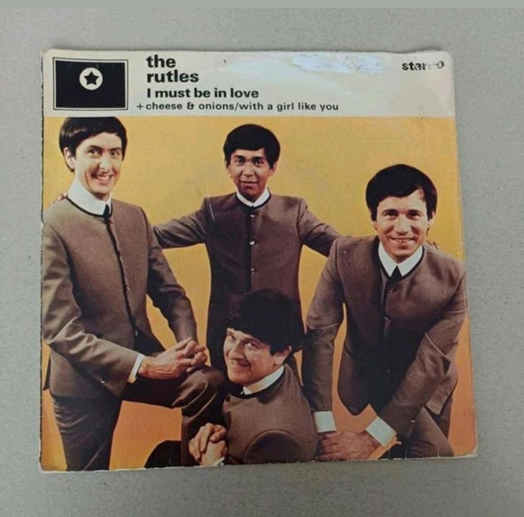 The Rutles - I Must Be In Love, Cd's en Dvd's, Vinyl Singles, Gebruikt, Pop, Beschermende buitenhoes, Ophalen of Verzenden