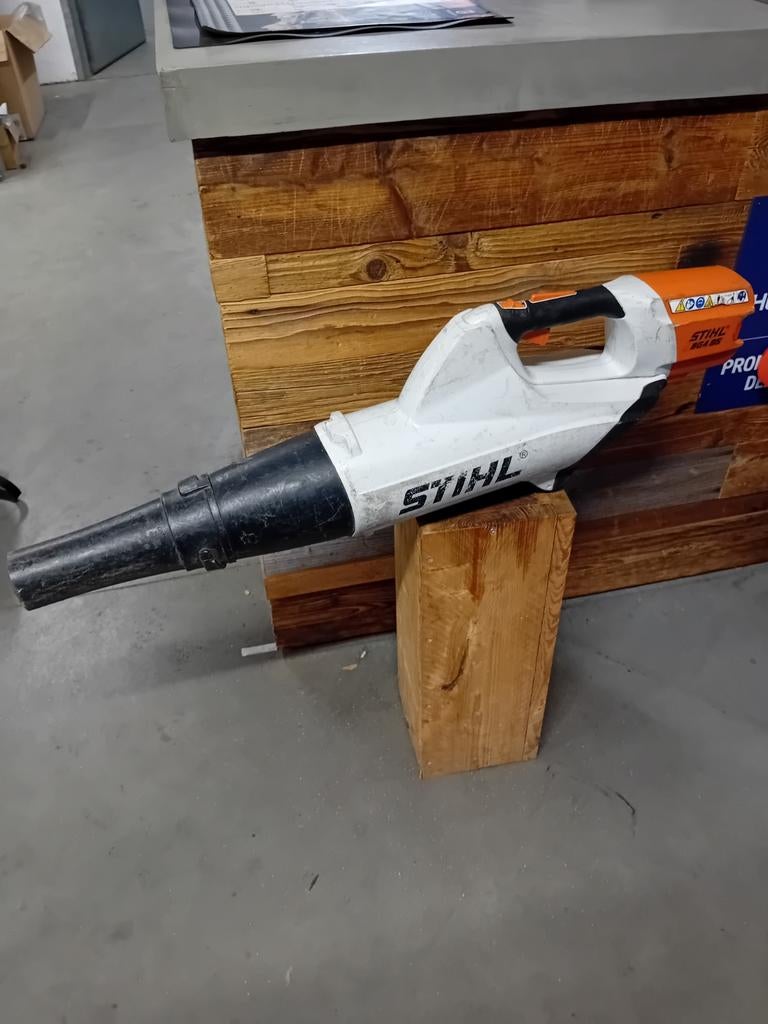 Stihl BGA 86 Accu Bladblazer - Krachtig en Stil, Stihl, Gebruikt, Ophalen of Verzenden, Accu