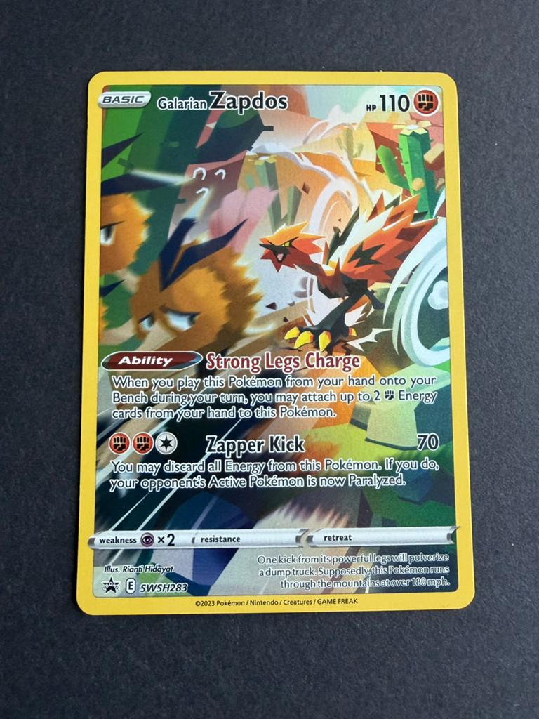 Pokemon kaart promo swsh283 galarian zapdos, Ophalen of Verzenden, Zo goed als nieuw