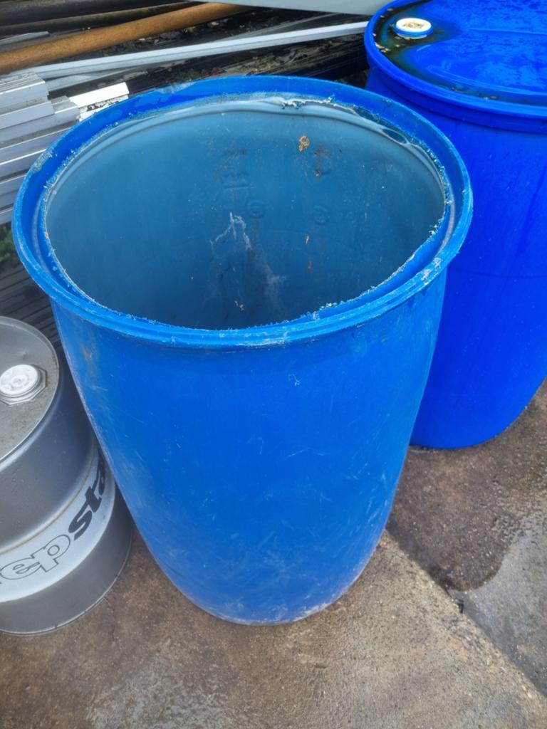Kant en klare watervat, 150 liter of meer, Ophalen