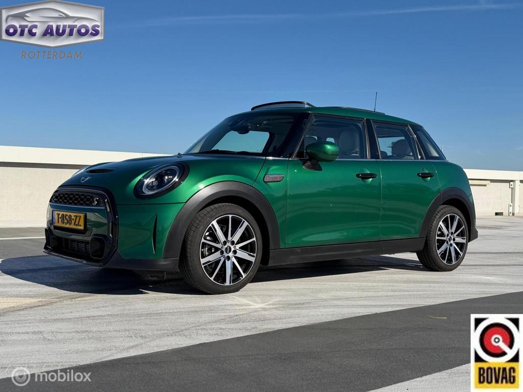 Zeer mooie Mini Cooper S John Cooper Works – 2022 – slec, Auto's, Mini, Bedrijf, Te koop, Cooper S, ABS, Achteruitrijcamera, Adaptive Cruise Control