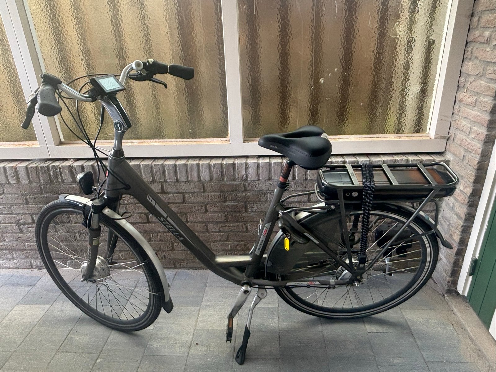 Stella elektrische fiets - Frame M (53cm), 51 tot 55 cm, Ophalen, Gebruikt, 30 tot 50 km per accu