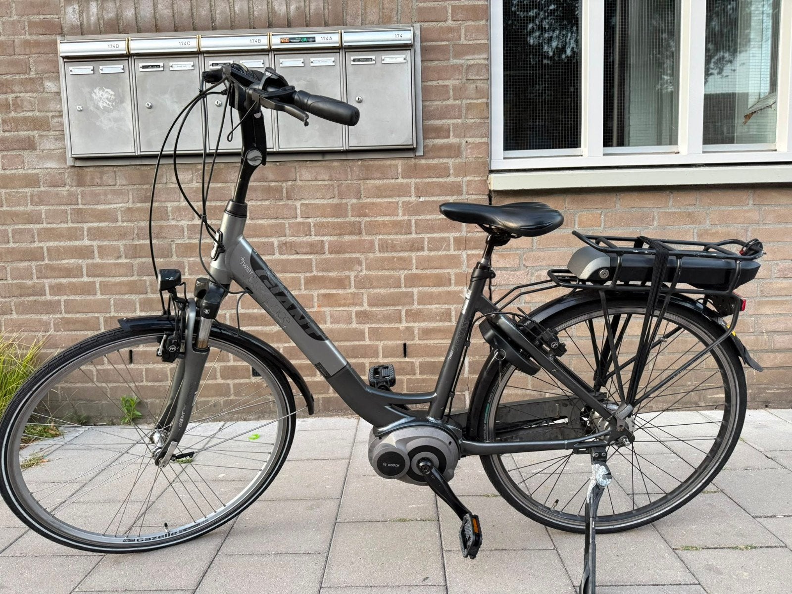 Elektrische fiets GIANT, Fietsen en Brommers, Elektrische fietsen, Ophalen, Zo goed als nieuw, 50 km per accu of meer, Giant