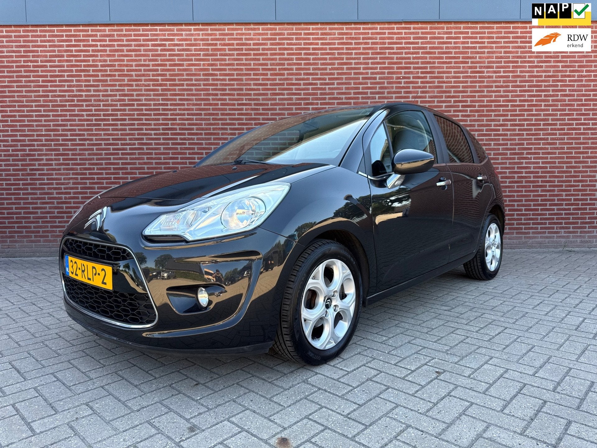 Citroen C3 1.4 VTi Selection / Nap / Airco / Cruise / Multim, Auto's, Voorwielaandrijving, Euro 5, Emergency brake assist, Zwart