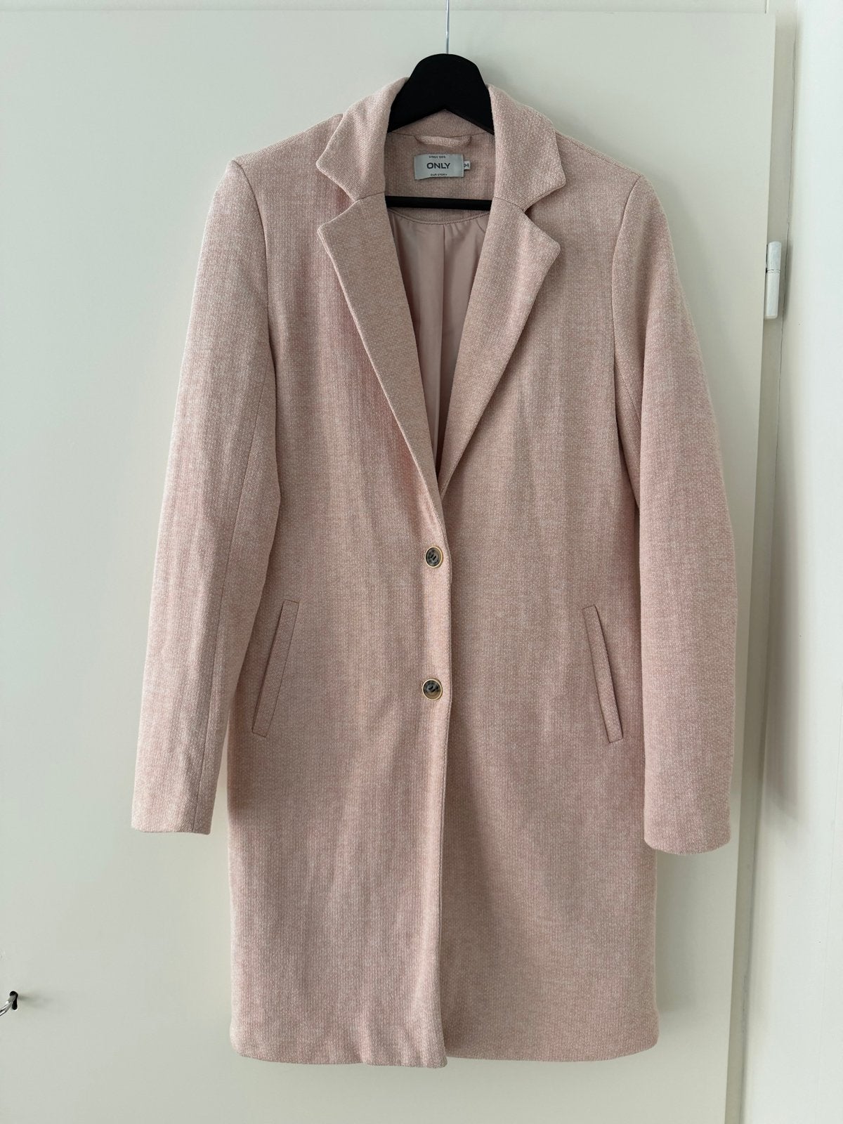 Zwarte spijkerjas van Vero Moda en roze jas van Only, Zwart, Ophalen of Verzenden, Zo goed als nieuw, Jasje