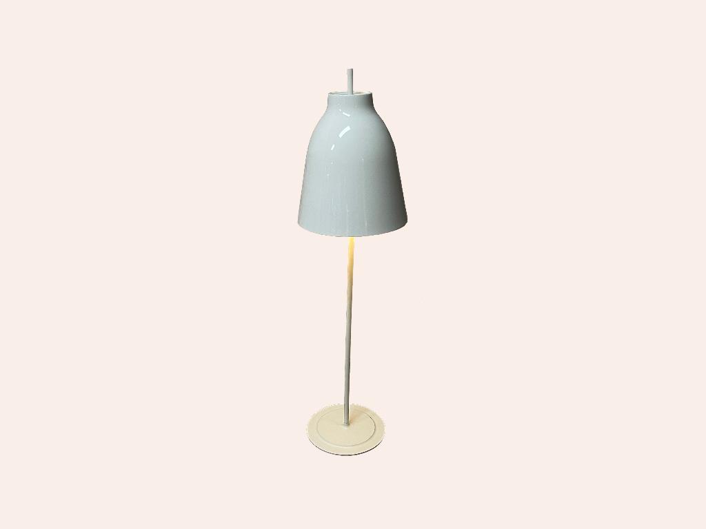 Fritz Hansen Caravaggio vloerlamp bij TheReSales, Ophalen, 100 tot 150 cm, Design, Zo goed als nieuw