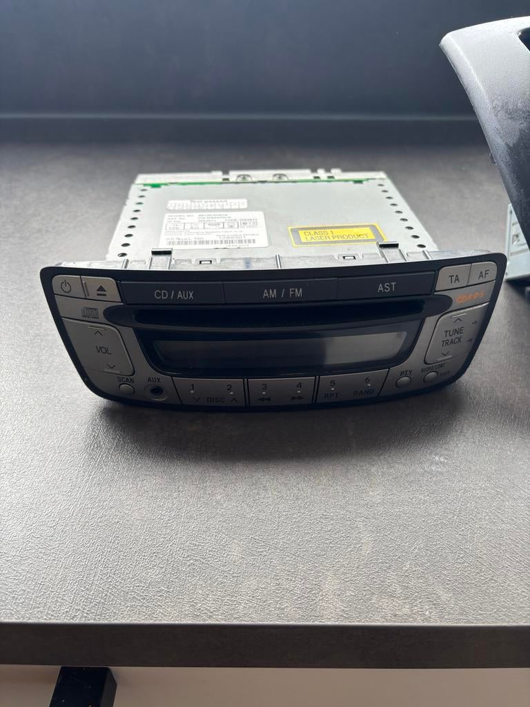 Originele Radio Toyota Aygo - Weinig gebruikt, Ophalen of Verzenden, Zo goed als nieuw