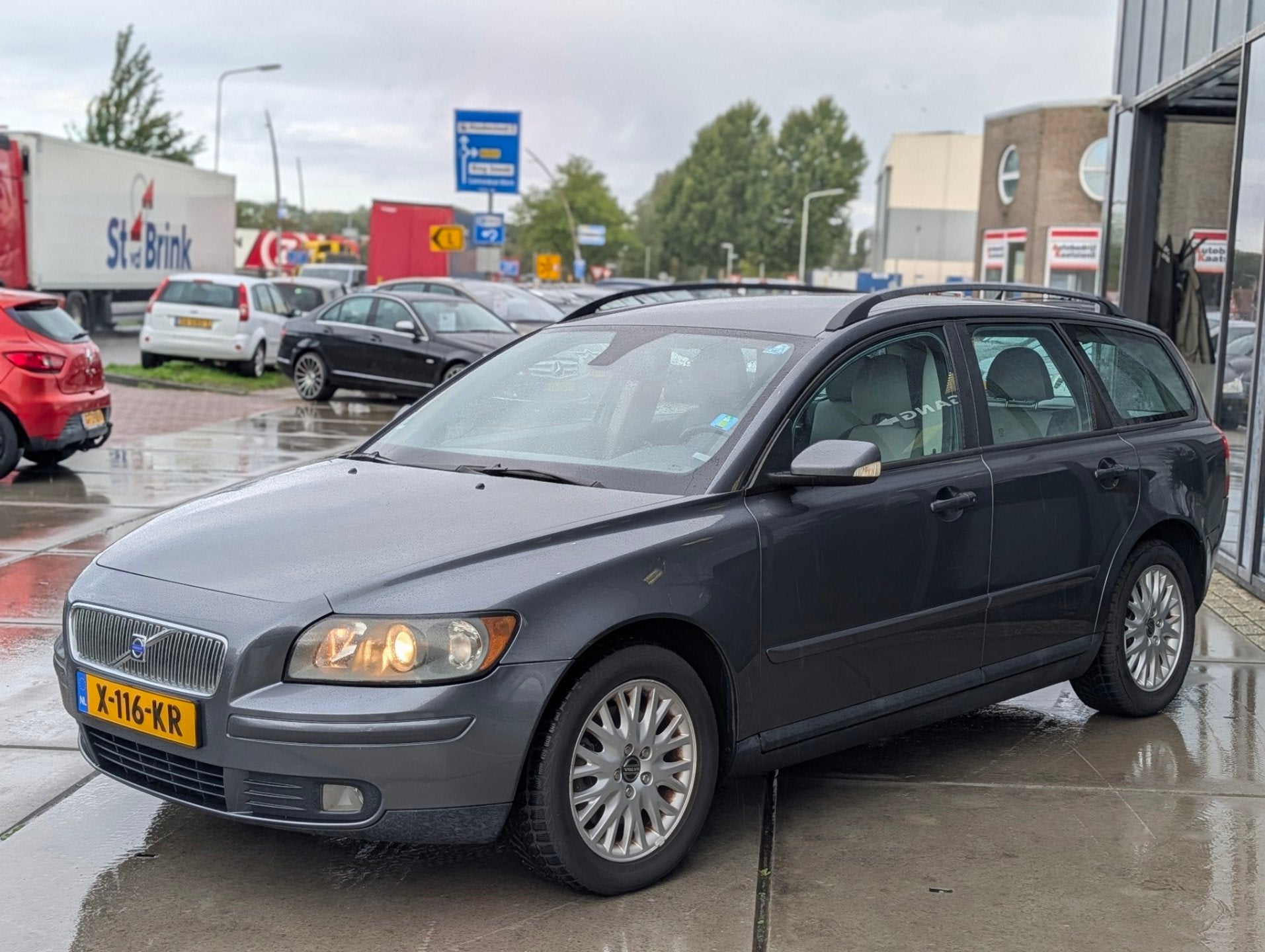 Volvo V50 2.4 - Automaat - Goed onderhouden - Cruise, Gebruikt, 700 kg, Leder en Stof, 11 km/l