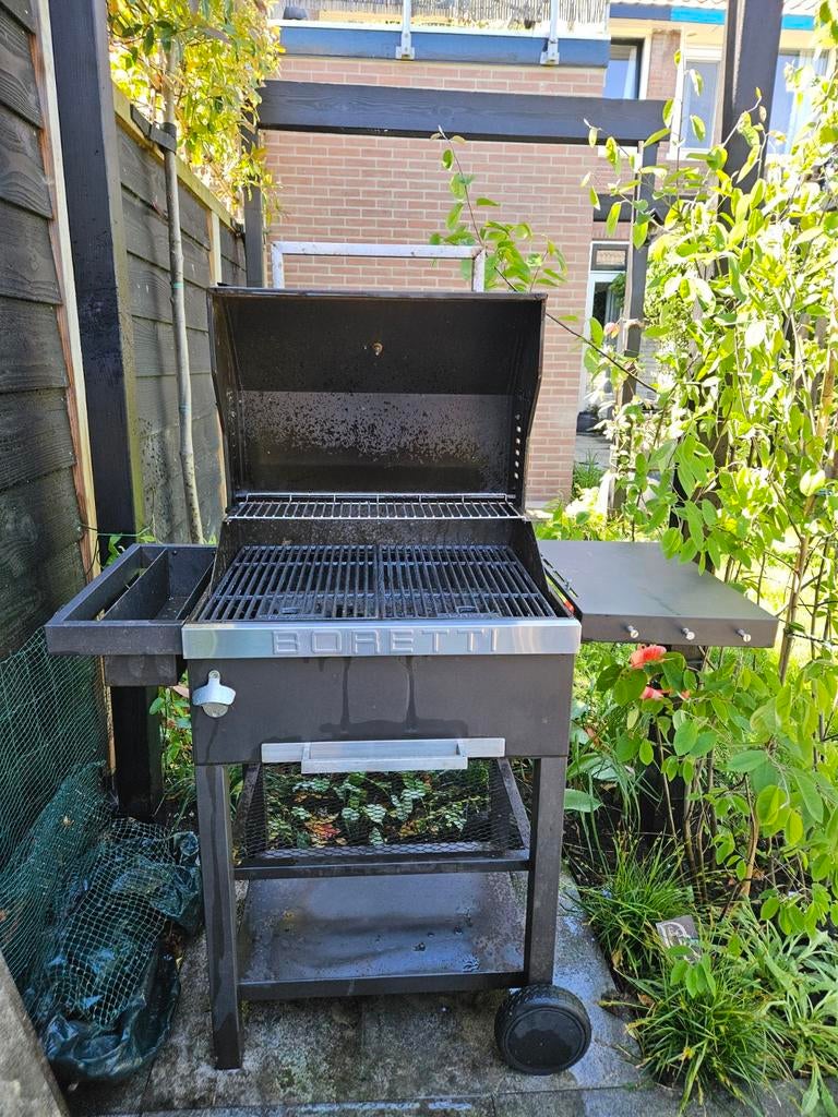 Boretti Barbecue met hoes, Ophalen, Gebruikt, Boretti