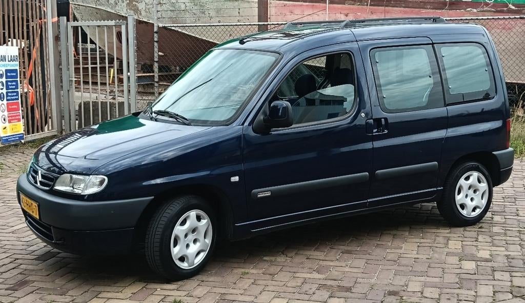 Citroën Berlingo 1.4 I Multispace 2002 Blauw, Auto's, Citroën, Voorwielaandrijving, 4 cilinders, Blauw, 49 €/maand