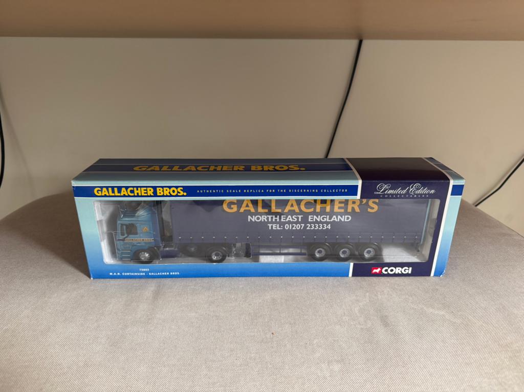 Corgi Toys - Man Curtainside Gallacher Bros - Schaal 1:50, Hobby en Vrije tijd, Modelauto's | 1:50, Verzenden, Nieuw, Bus of Vrachtwagen