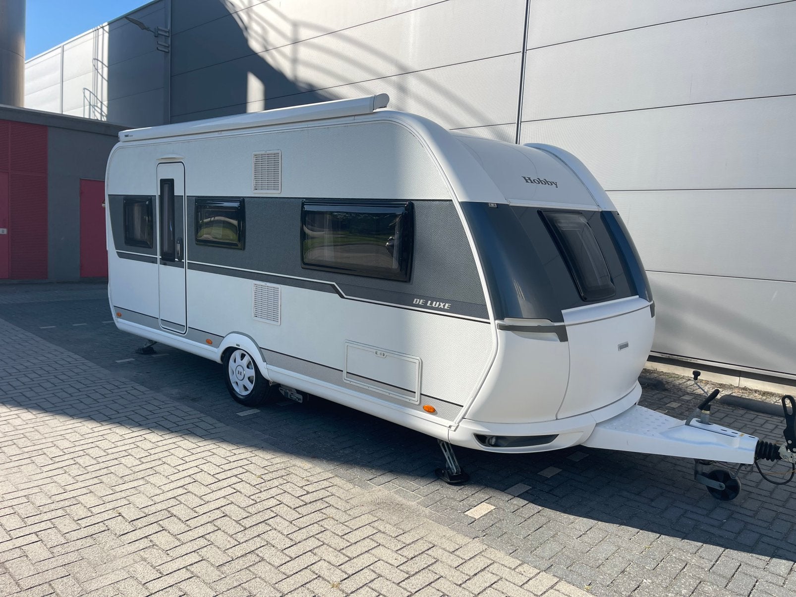 Hobby 495 UL uit 2019 | Twee aparte bedden | Mover | Luifel, Rondzit, Hobby, Schokbreker, Particulier