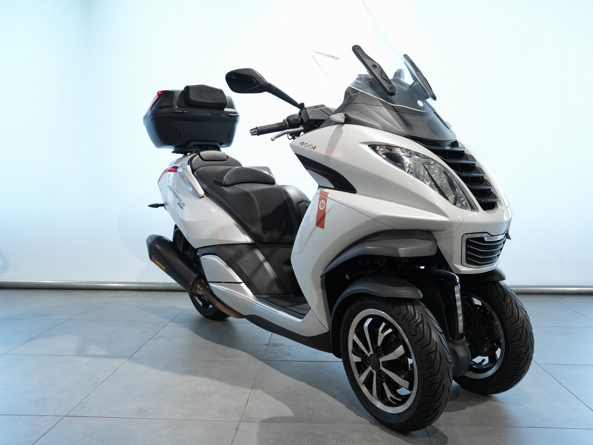 Peugeot METROPOLIS 400 (bj 2014), Motoren, Motoren | Overige merken, Bedrijf, Bonnetstraat 1
6718 XN  Ede, Overig, Info@peugeotscooters.nl