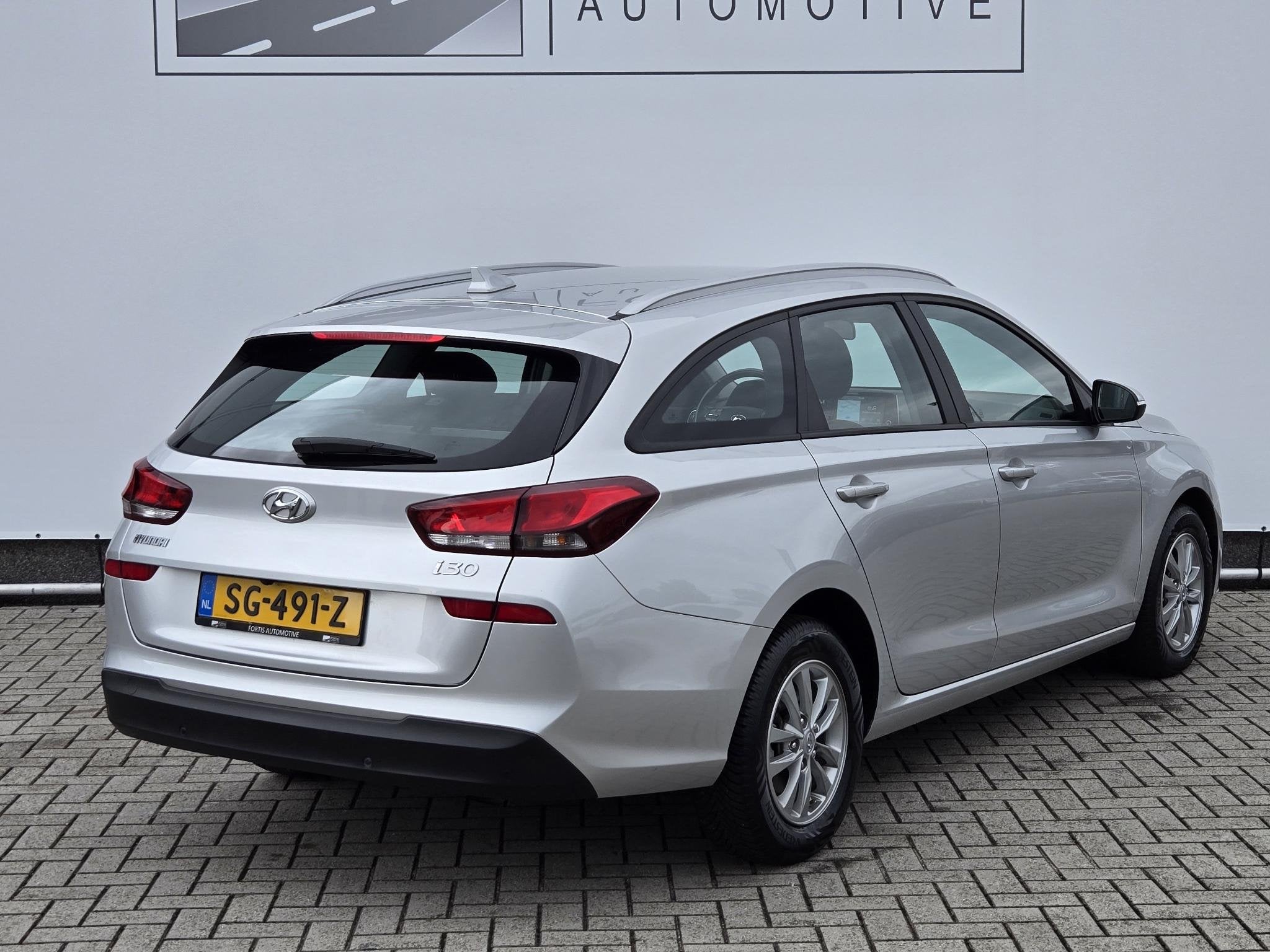 Hyundai i30 Wagon 1.4 T-GDI Comfort 140PK| Trekhaak 1400kg|, Stof, Euro 6, 4 cilinders, Origineel Nederlands