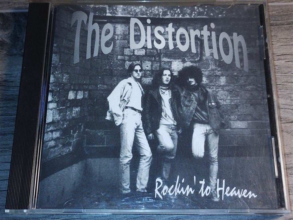 The Distortion - Rockin\' to Heaven [Gesigneerd], Cd's en Dvd's, Cd's | Rock, Ophalen of Verzenden, Zo goed als nieuw, Poprock