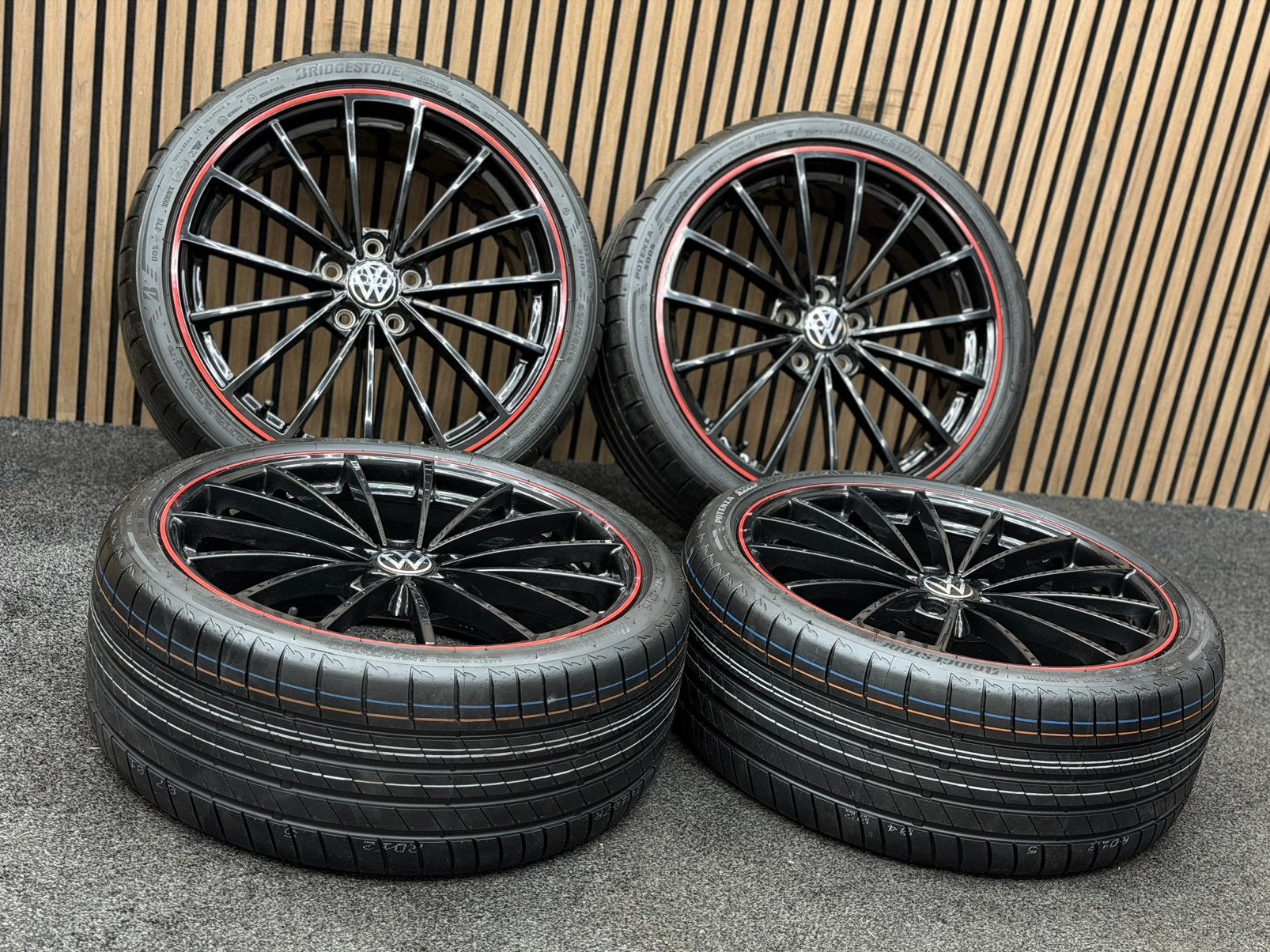 Originele 19 inch VW Golf 8 GTI Scottsdale 5x112 Bridgestone, ., Banden en Velgen, 235 mm, .