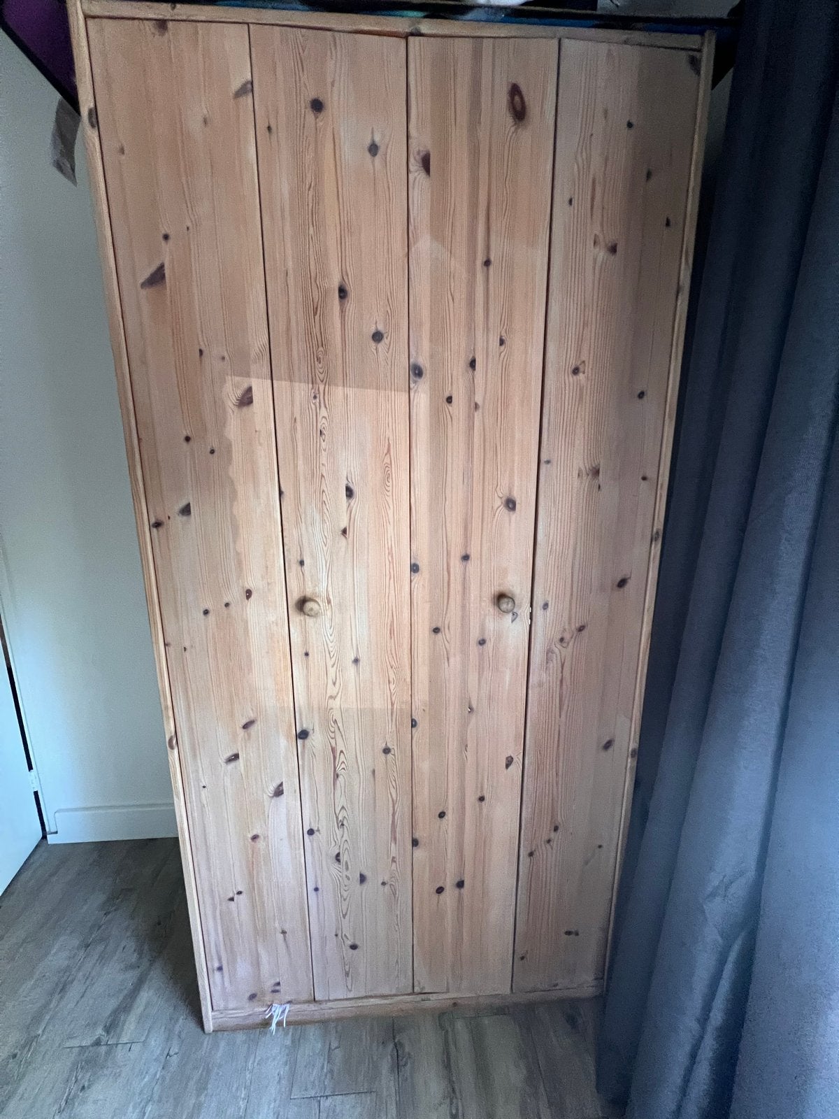 Massief grenen kledingkast met planken en hangruimte., Ophalen, Gebruikt, 50 tot 100 cm, 150 tot 200 cm