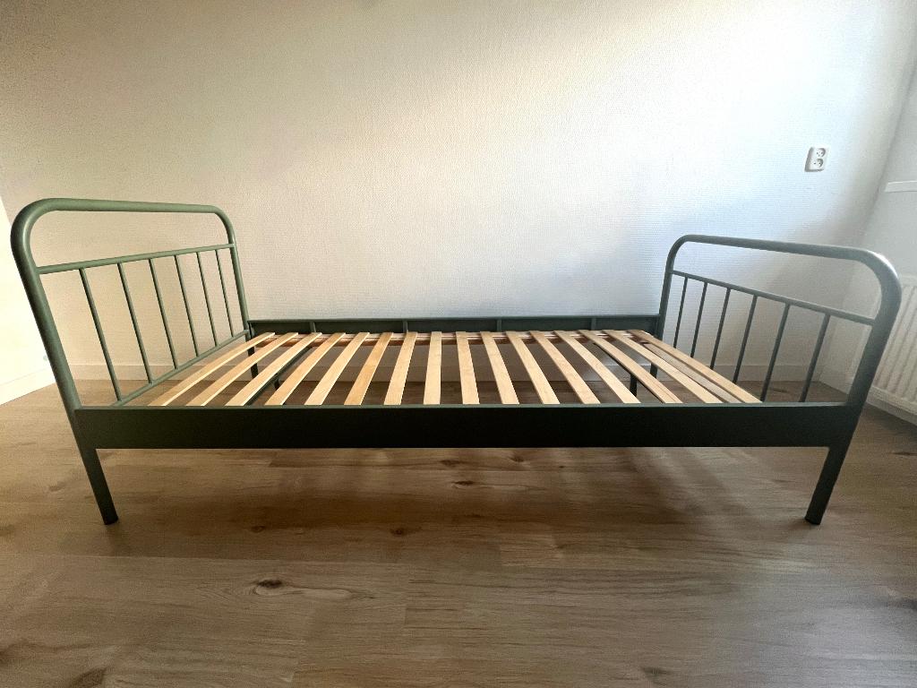 Z.g.a.n. stoer bed + lattenbodem, Ophalen, 90 cm, Eenpersoons, Zo goed als nieuw