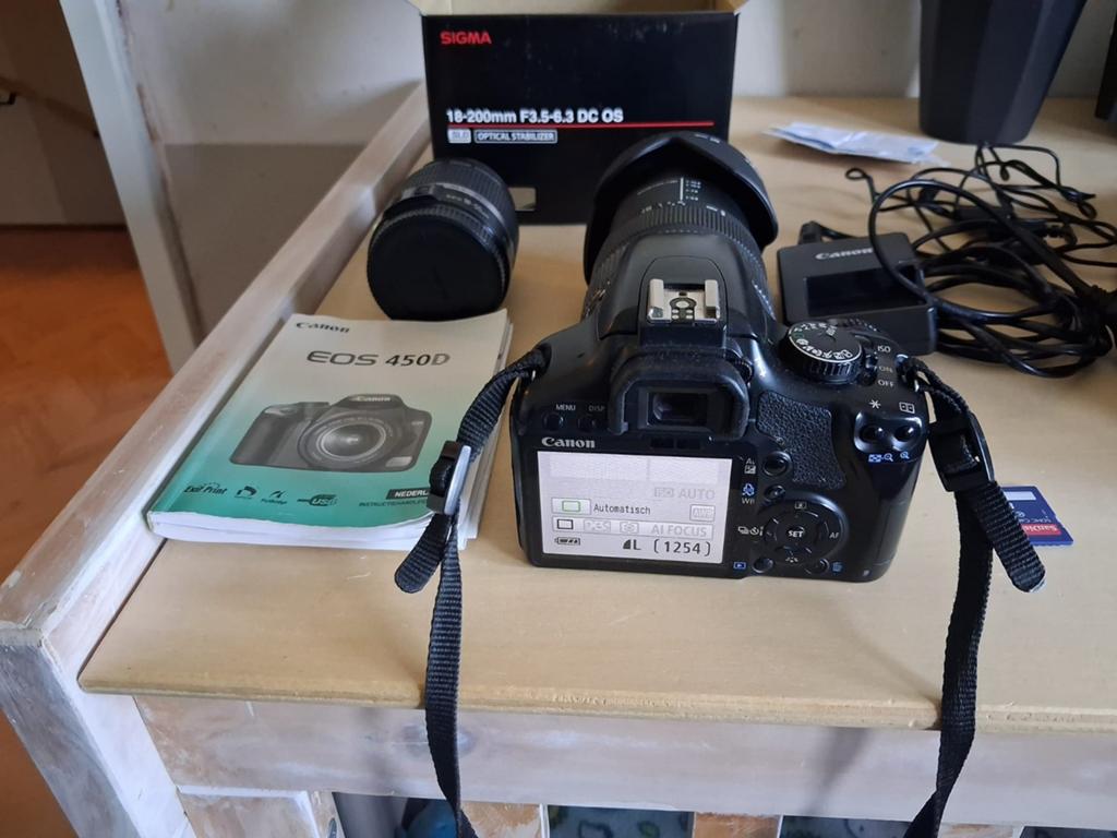 Canon EOS 450D Spiegelreflexcamera met Sigma 18-200mm lens, Ophalen, Spiegelreflex, Canon, Zo goed als nieuw