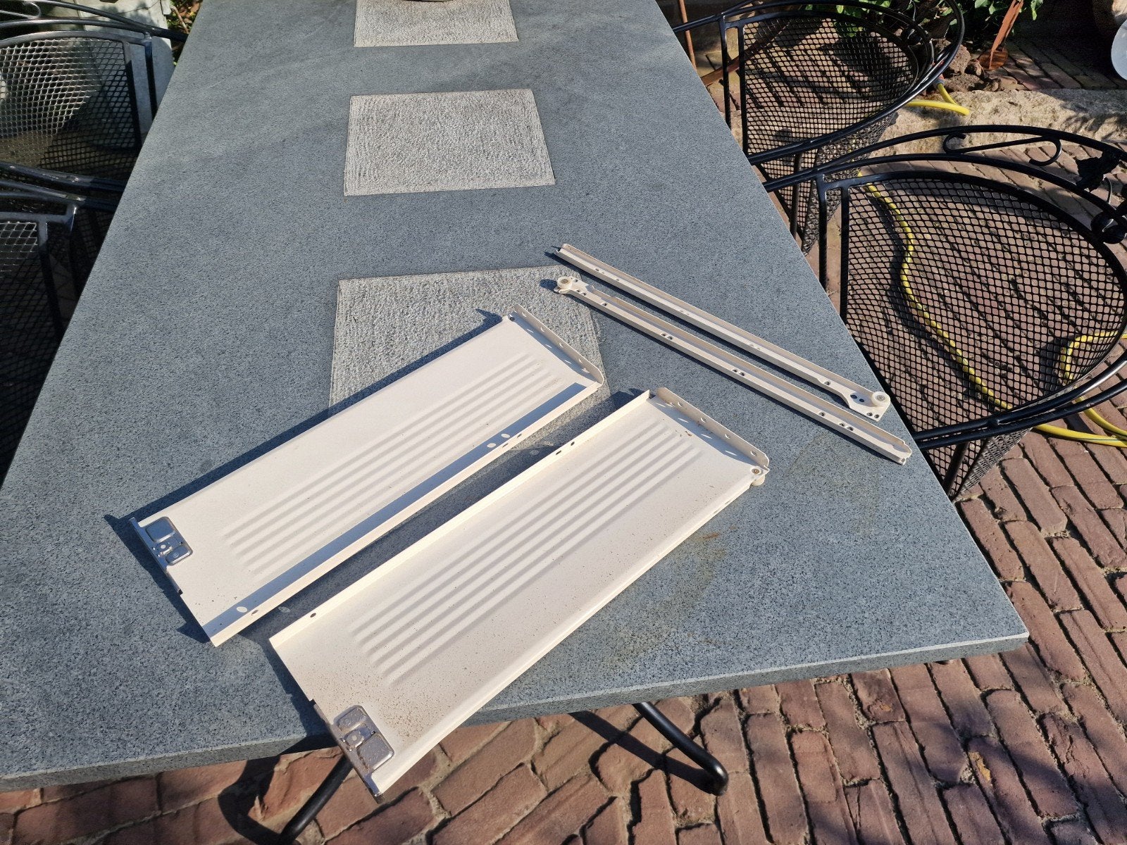 Blum ladegeleiders 3 stuks 45cm lang 15cm hoog, Ophalen of Verzenden