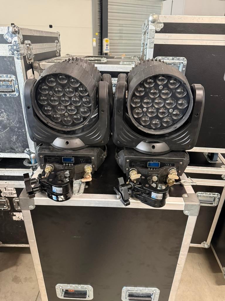 4x led zoom wash movinghead in nette staat, Muziek en Instrumenten, Licht en Laser, Gebruikt, Licht, Kleur, Ophalen of Verzenden