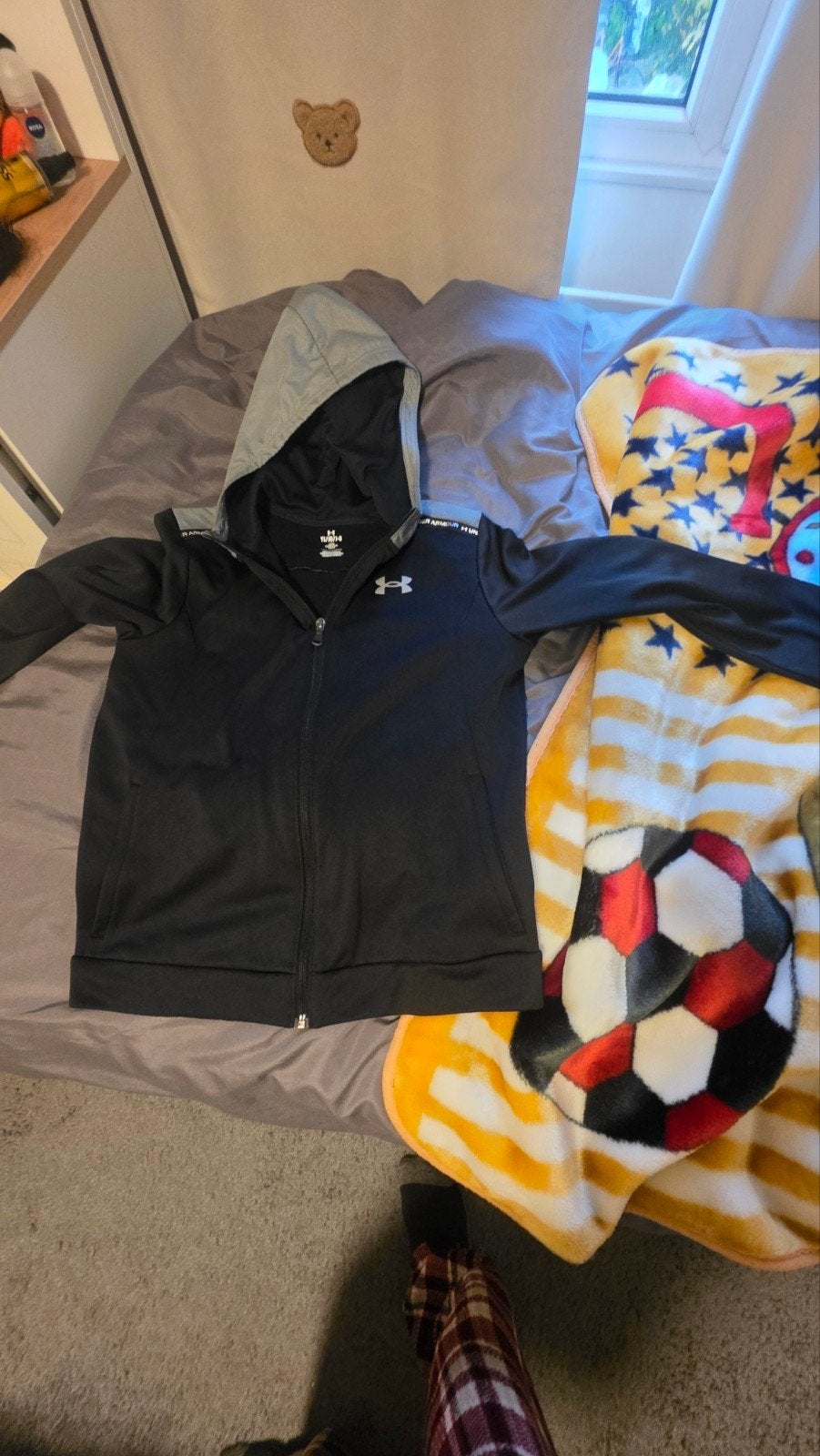 Under Armour trainingspak voor jongens - Zo goed als nieuw, Ophalen of Verzenden, Zo goed als nieuw, Under Armour, Jongen
