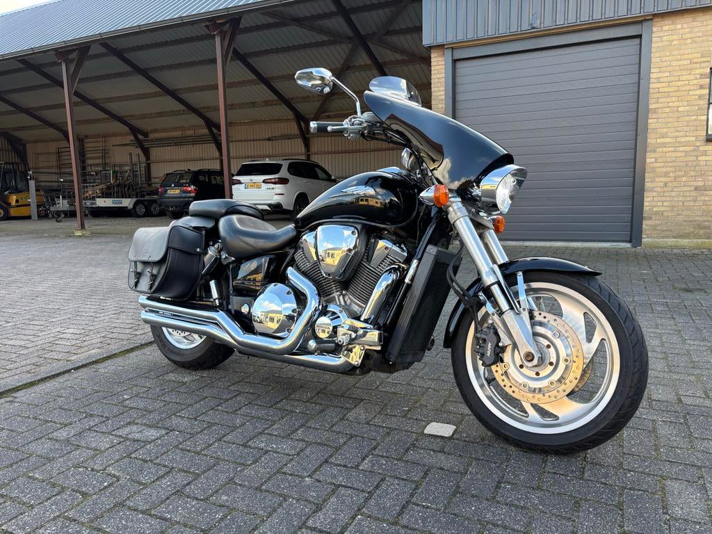 Honda Shadow 1800 VTX ZELDZAAM!- 2005 - 25.000 km -  zwart, 2 cilinders, Bedrijf, Meer dan 35 kW, Chopper