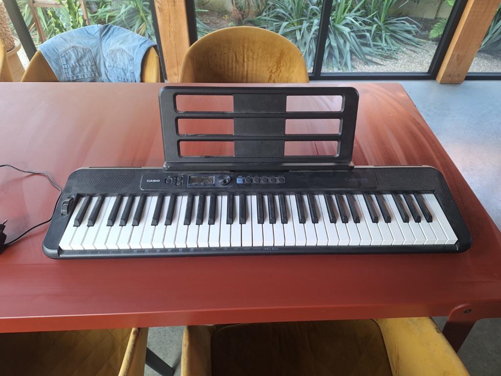 Keyboard casio, Ophalen, Zo goed als nieuw, 61 toetsen, Overige merken