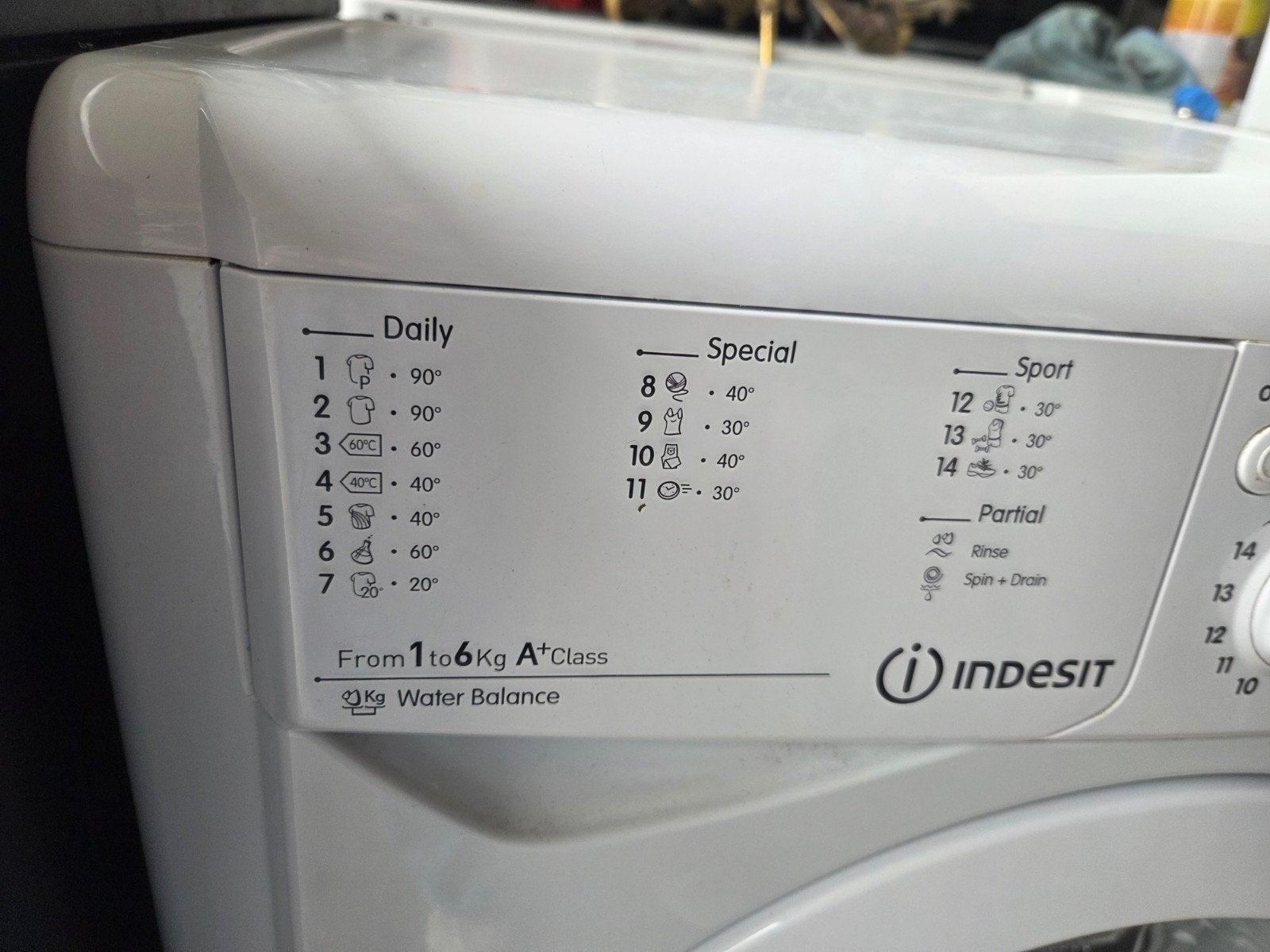 Indesit wasmachine, Ophalen, 1200 tot 1600 toeren, Gebruikt, 4 tot 6 kg