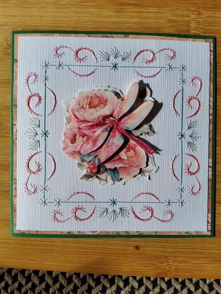 Nieuwe zelfgemaakte geborduurde kaart met 3D plaatje, Hobby en Vrije tijd, Kaarten | Zelf maken, Ophalen of Verzenden, Nieuw