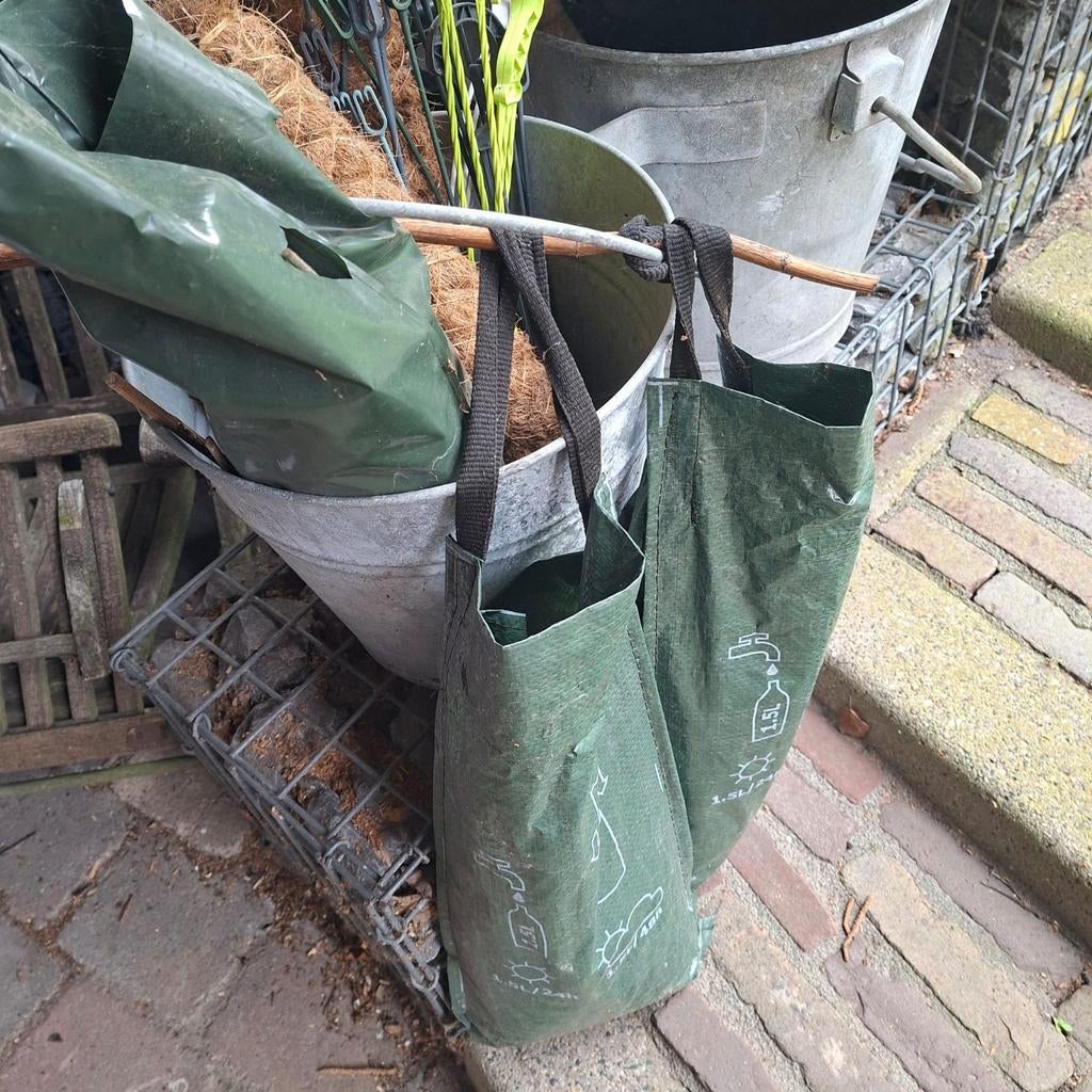 Zakken om plantjes in te doen .. ook nog andere !! Vakkentas, Ophalen, Tuin