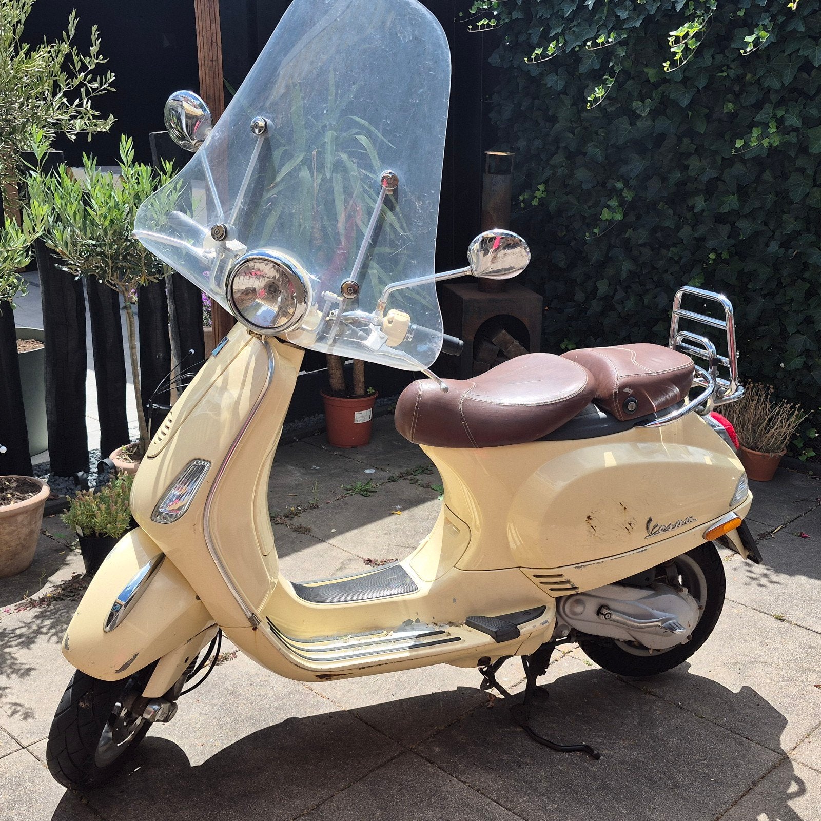 Vespa LX met schade op meerdere plekjes, Ophalen, Gebruikt, Benzine, Vespa LX