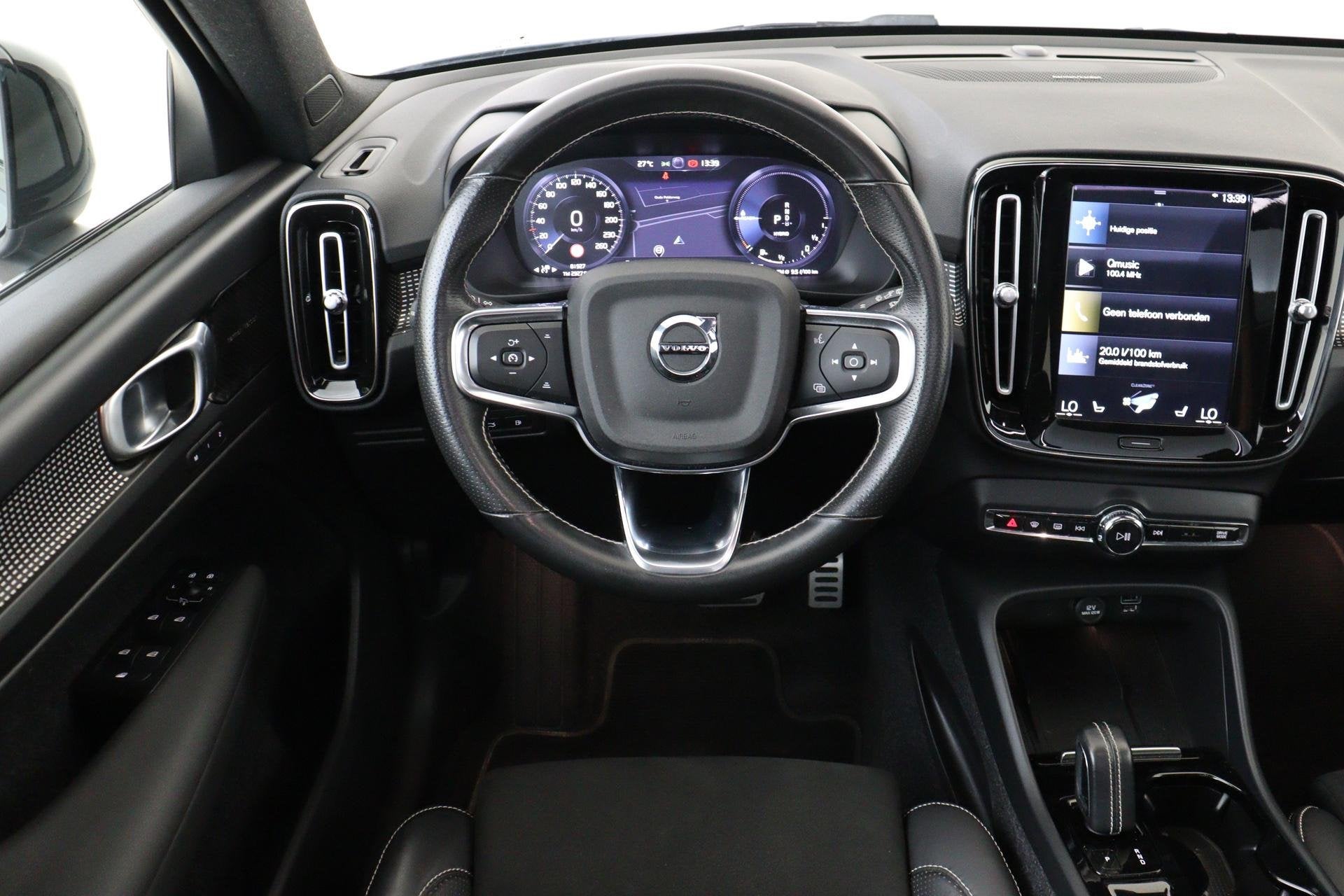 Volvo XC40 T4 RECHARGE R-DESIGN *VOL!* -PANO.DAK|HARMAN/KARD, Auto's, 12 maanden, Stof, Euro 6, 3 cilinders