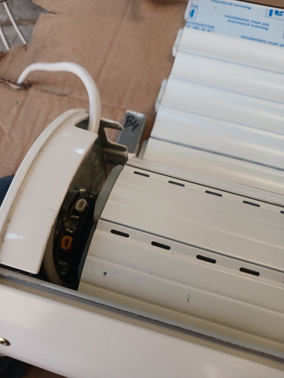 nieuw rolluik heroal mini safe 128 x 150.5, Ophalen, Nieuw, Wit, Minder dan 100 cm