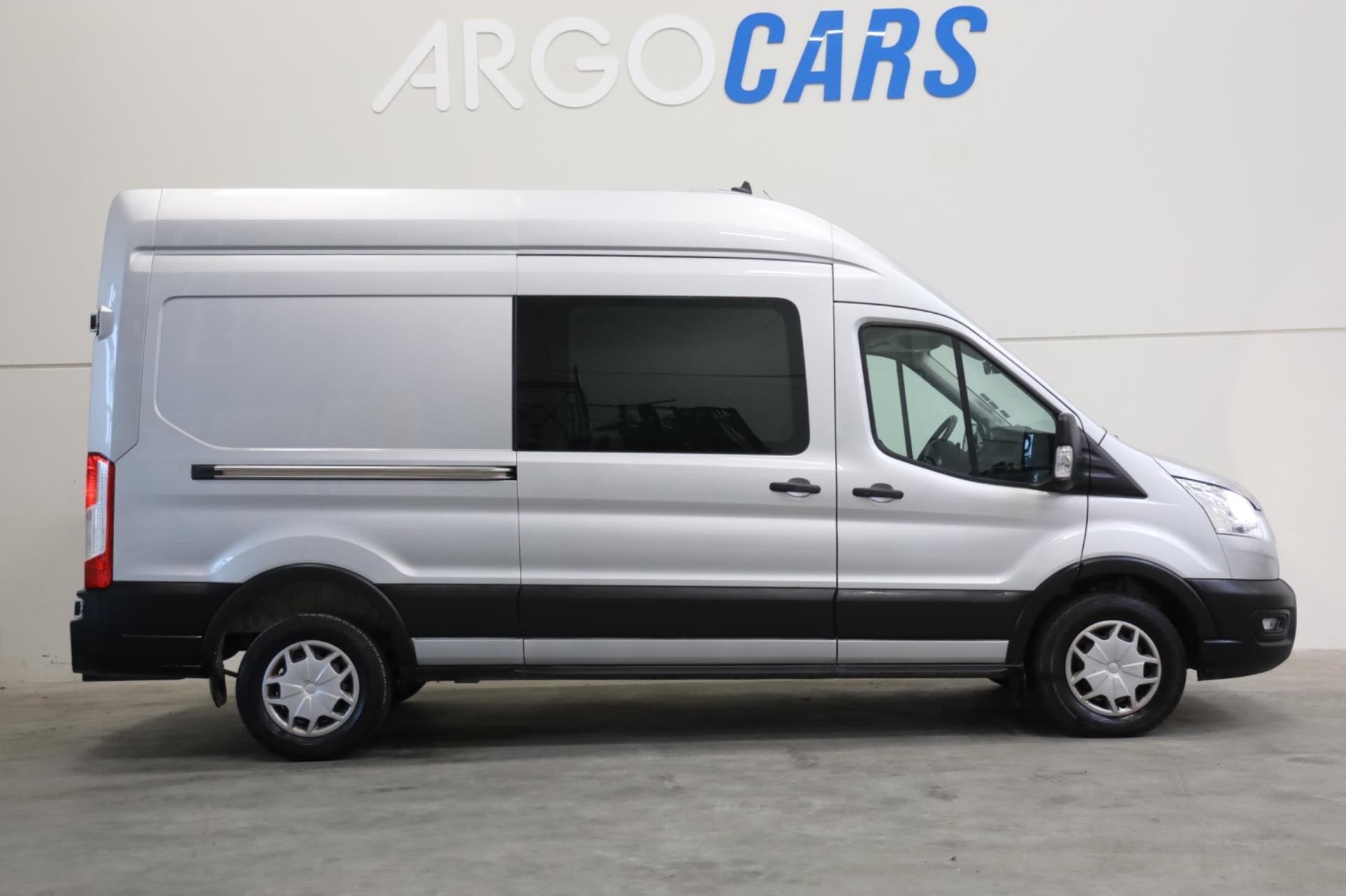 Ford TRANSIT 350 2.0 TDCI AUTOMAAT L3/H3 TREKHAAK NAVI PDC 1, Auto's, Bestelauto's, Dealer onderhouden, Stof, 4 cilinders, 1850 kg